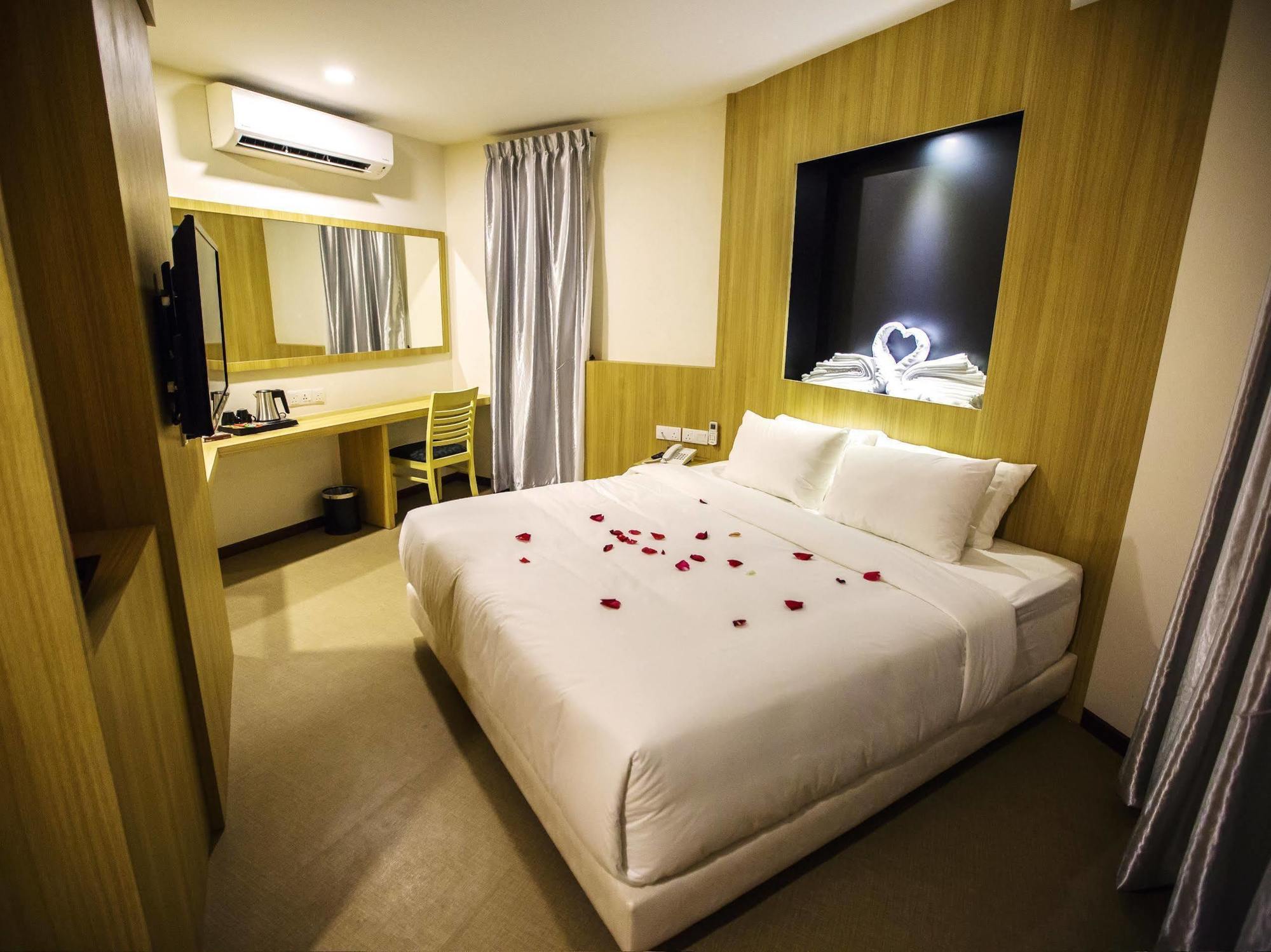 Rs Boutique Hotel Kluang Exterior photo